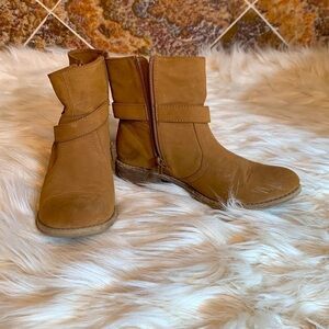 ALDO Buckle And Zip Detail Flat Boots Camel Color Size 37.5